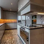 Penthouse In Popular District