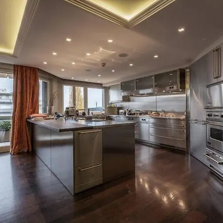 Penthouse In Popular District * Genève