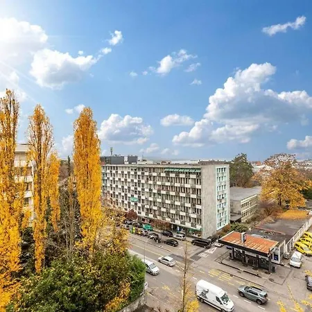 Penthouse In Popular District